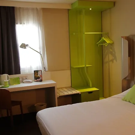 Otel Campanile Prime - Lyon Ouest 3*