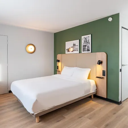 Hotel Campanile Prime - Lyon Ouest 3*