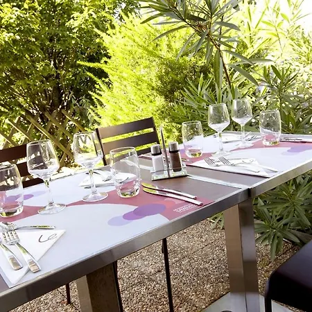 Hotel Campanile Lyon Ouest