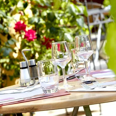 Campanile Prime - Lyon Ouest 3* 塔桑拉德米吕讷