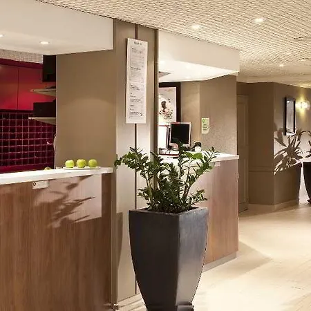 Hotel Campanile Lyon Ouest