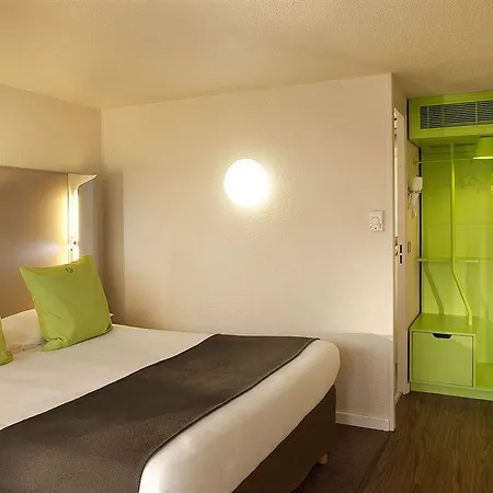 Hotel Campanile Lyon Ouest 3*